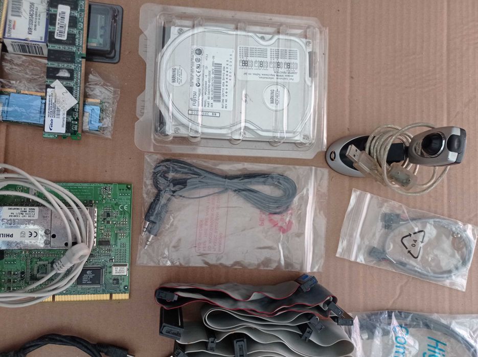 Vendo várias peças antigas para computador