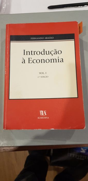 Introdução à Economia. Vol I
