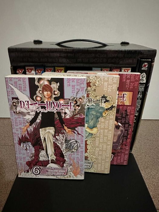 Death Note Box Set Completo Vol. 1–12 + Volume Especial 13 – Inglês