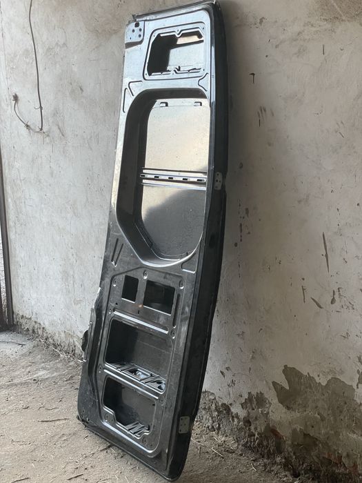 Задня дверка Мерседес спрінтер