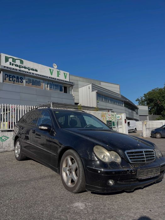 Mercedes-Benz C270 de 2005 para peças