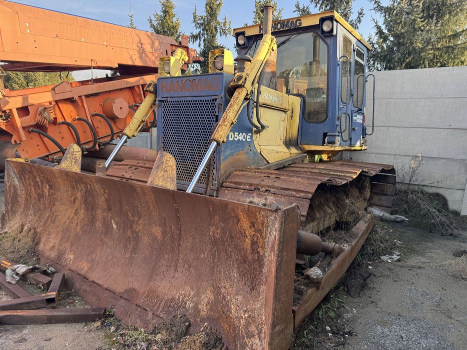 Wynajem koparki minikoparki Walec Zwyżka  Wywrotka Koparka Spychacz