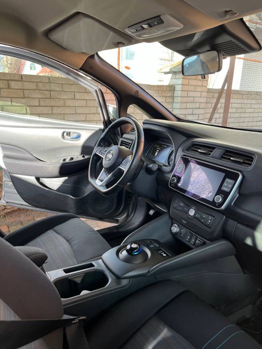 Продам Nissan Liaf