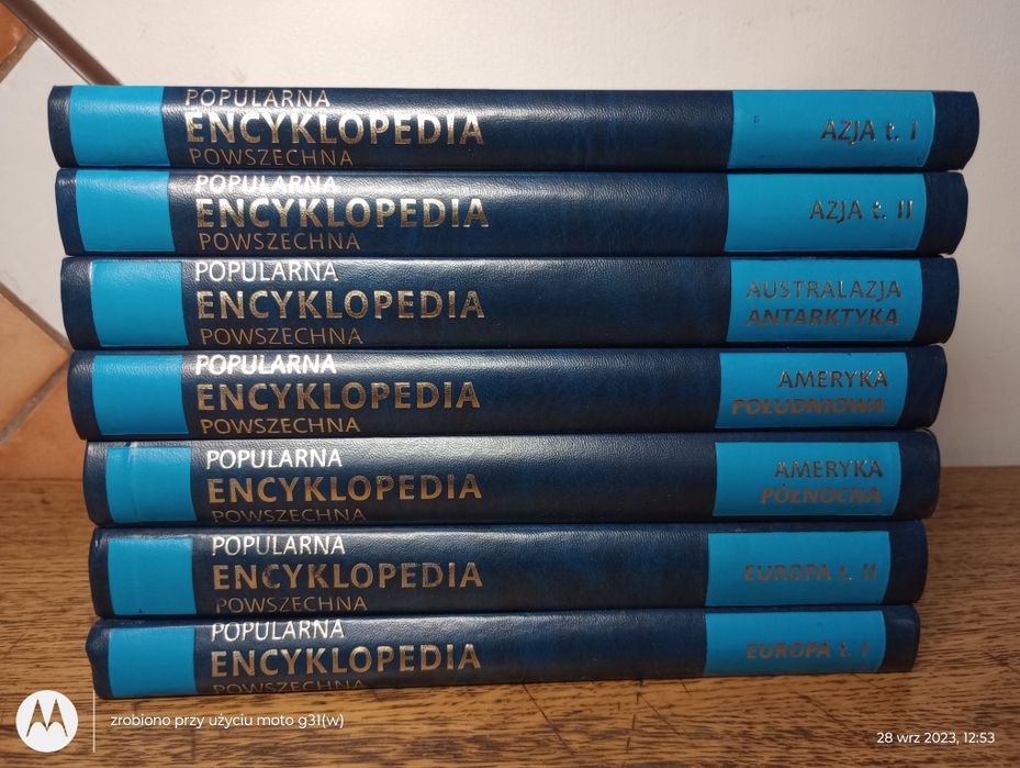 Popularna encyklopedia powszechna. Siedem tomów.