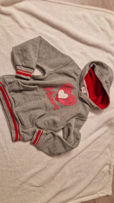 Bluza z kapturem dla dziewczynki
