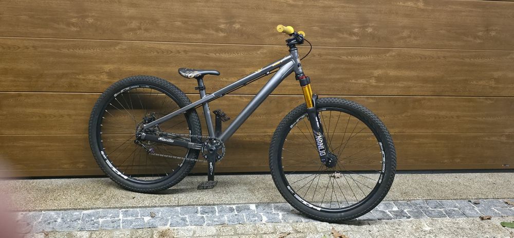 Mondraker play 2 Dirt jump 26'
