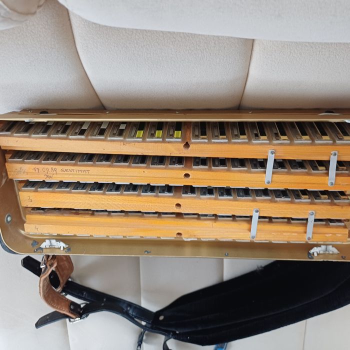 Akordeon Hohner Lucia 4p 96 basów