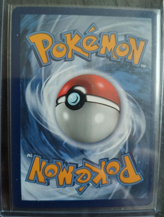 Karta pokemon Gyarados VMAX
