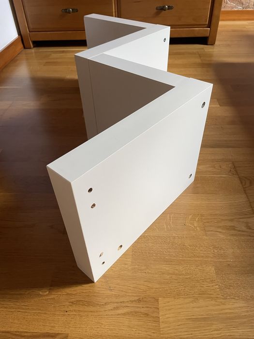 Prateleira suspensa em madeira