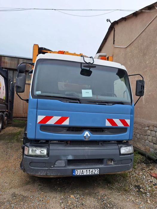 Renault Premium