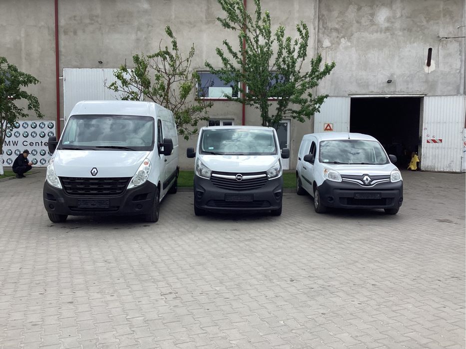 Бампер Передній Renault Trafic 3 Opel Vivaro