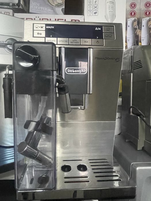 Кавомашин delonghi 945f бу і новa з Германіі
