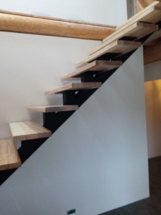 schody drewniane meble kredens