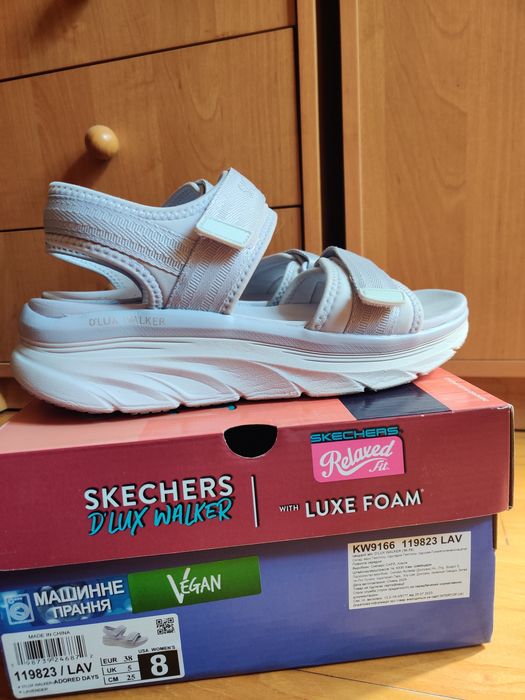 Жіночі босоніжки Skechers р. 38