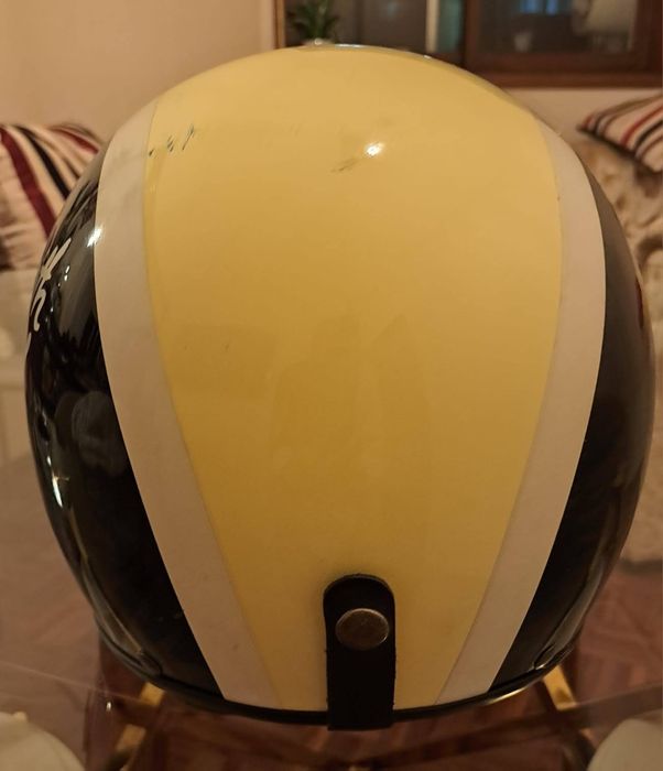 Vendo capacete Chevignon Vintage