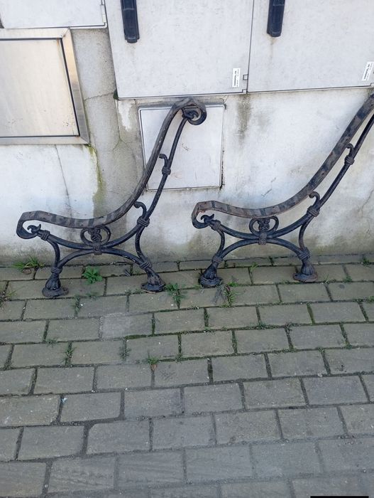 Vendo estes pés de brancos muito bonitos bom estado