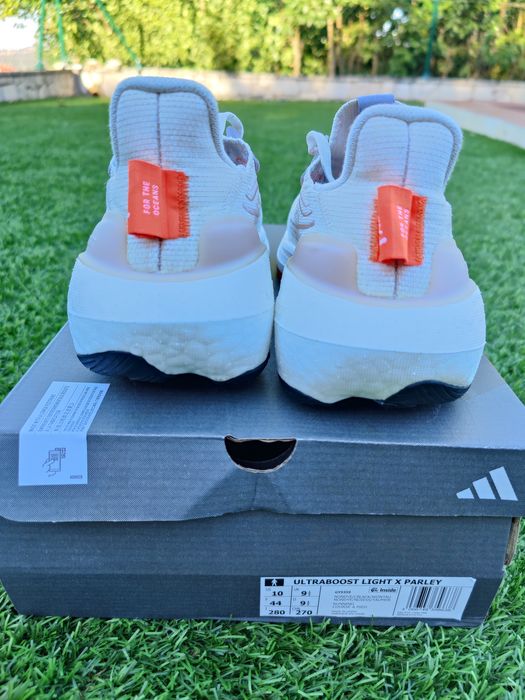 Sapatilhas Adidas Ultraboost Light Parley - T44EU