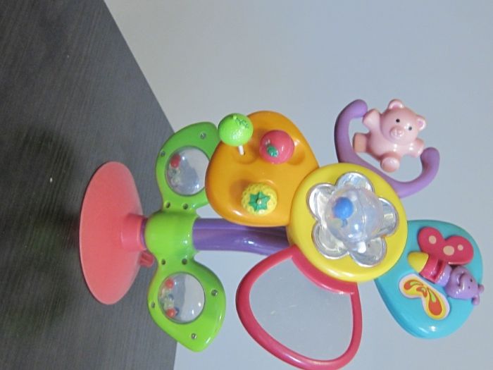 Interaktywna zabawka Kwiatek