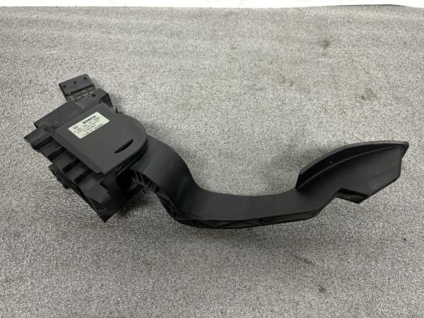 Pedal do acelerador OPEL Combo Furgão/Combi (X12)