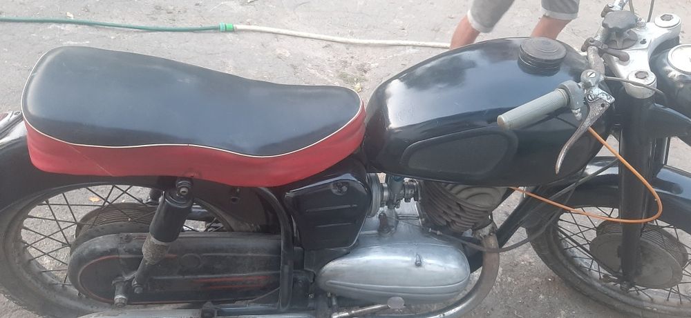 Мотоцикол Пононія