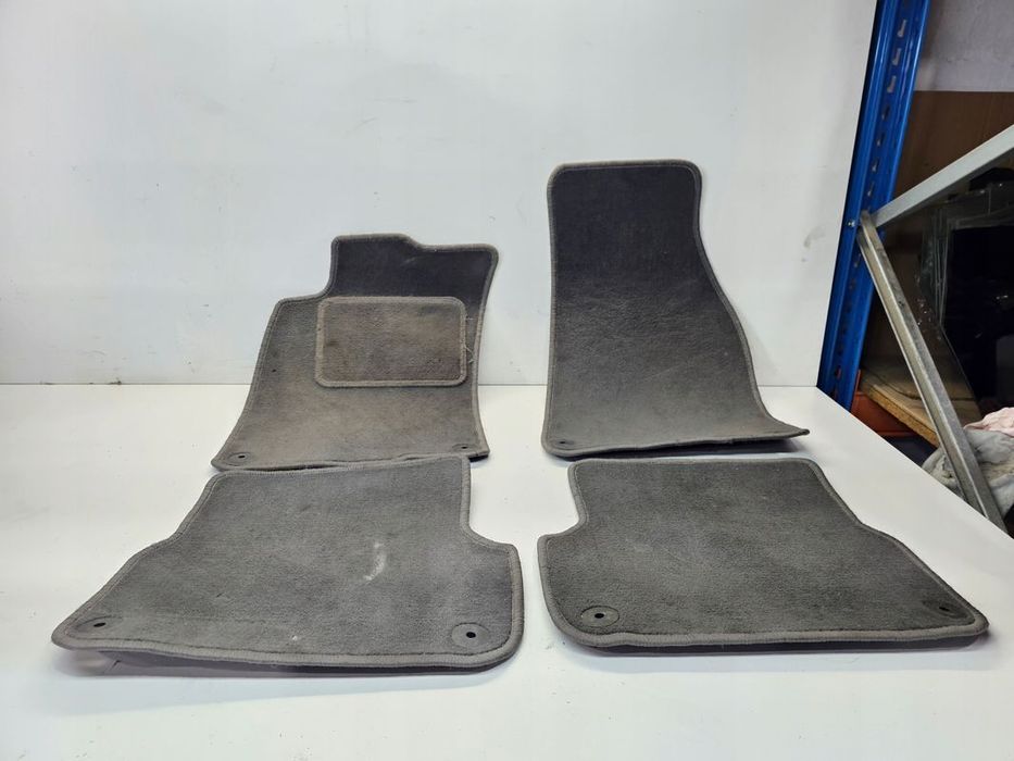 DYWAN DYWANIKI KOMPLET WELUR AUDI A6 C6 4F1863691 SZARE