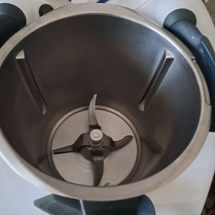 Bimby usada com acessórios