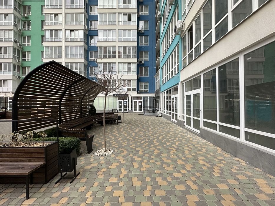 Аренда фасадного помещения в ЖК Акварель-2