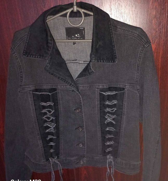 жіноча джинсова куртка (жакет)