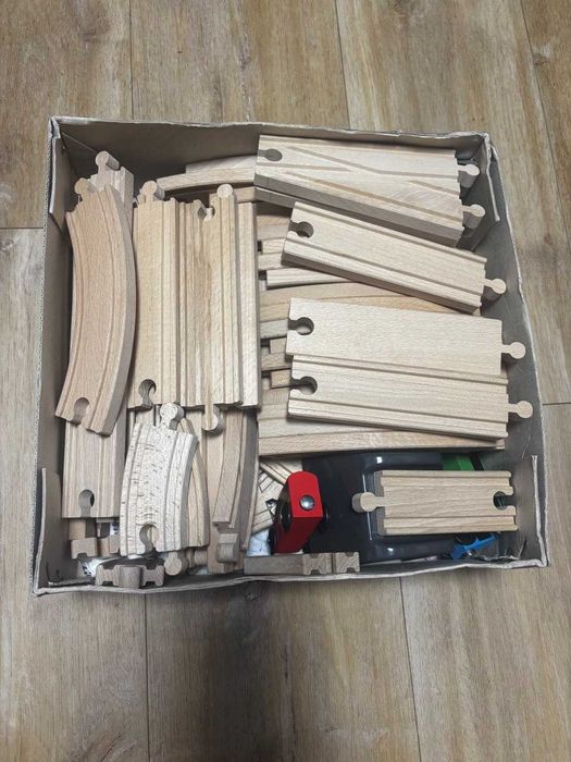 Дерев'яна залізниця IKEA LILLABO (20 шт) + додаткови набір рейок (50 шт)