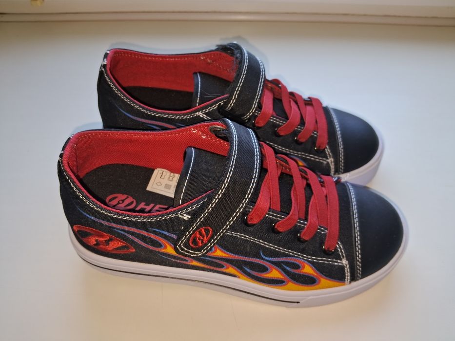 Роликові кросівки Heelys