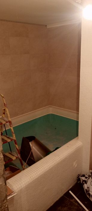 Продаю комерційне фасадне приміщення 95 м2   під офіс, салон краси, ма