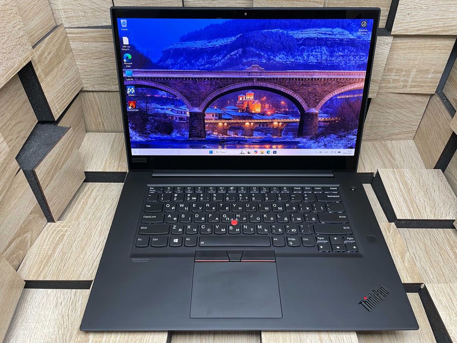 №5487 Ноутбук Lenovo P1 Gen3 4k IPS/Xeon W-10855M/16Gb/SSD256Gb/T2000