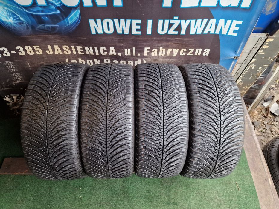 Opony Całoroczne 225/40/18 Goodyear Komplet 7mm