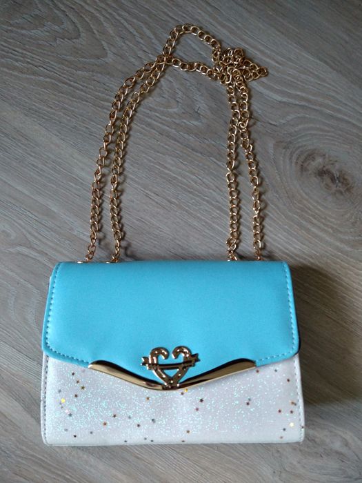 Torebka damska na łańcuszku 20 x 15