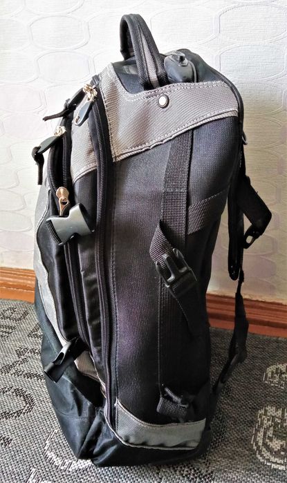 Продам  рюкзак на колесах