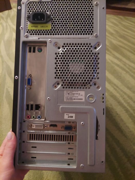 Системний блок, робочий. Відсутня відеокарта