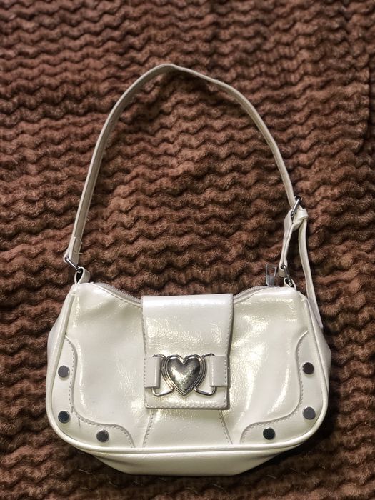 Сумка белая на плечо