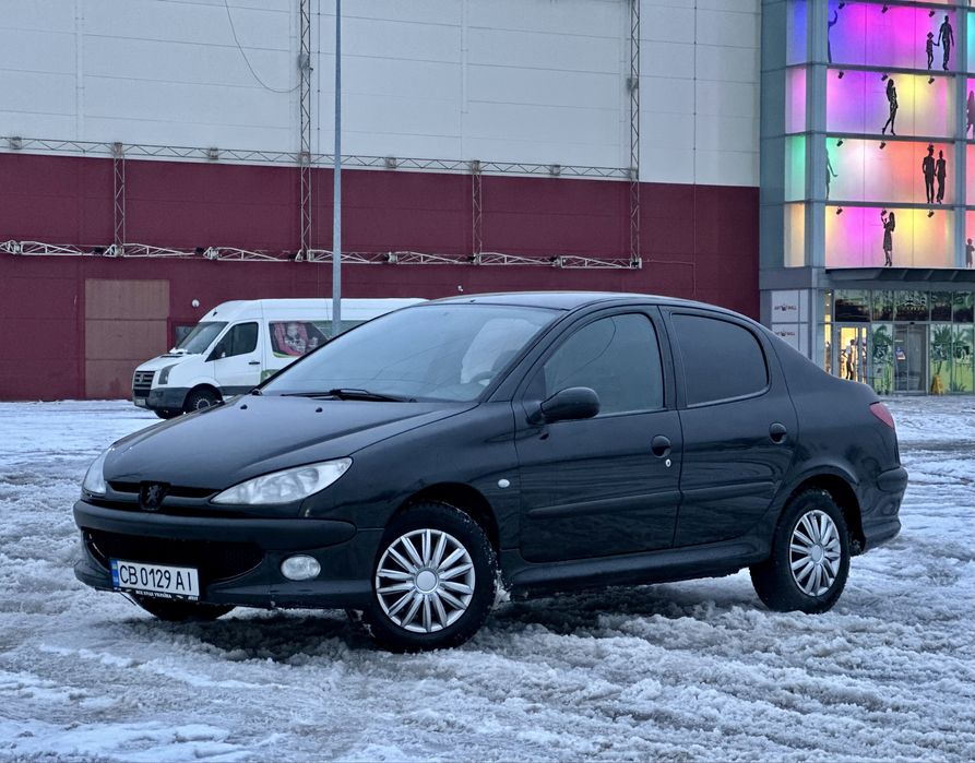 Peugeot 206 2007р 1.4 бензин