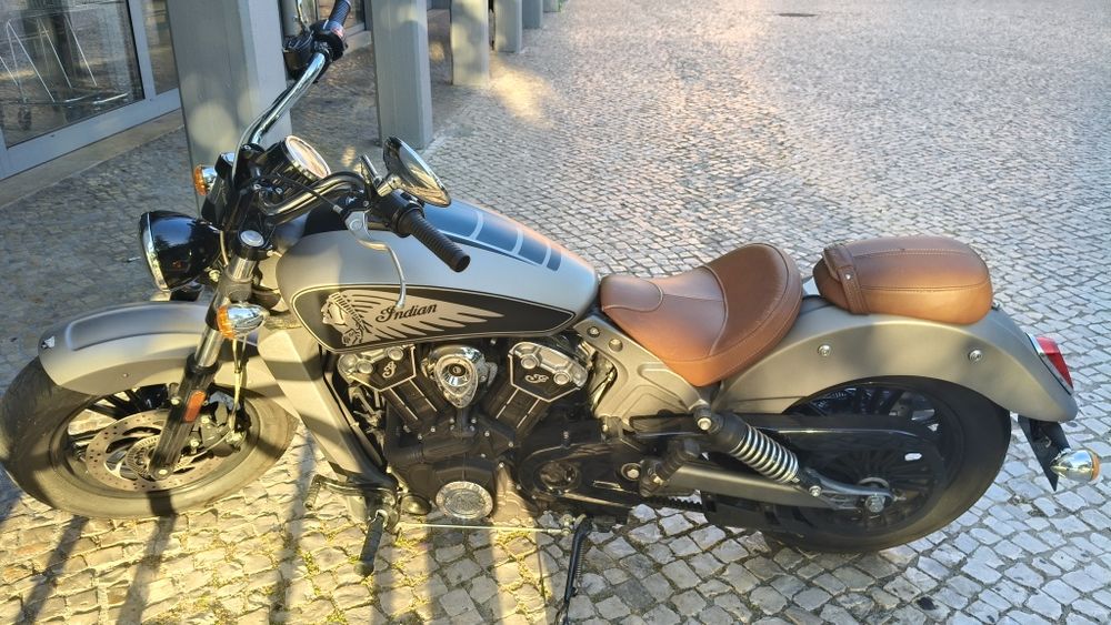Indian Scout apenas 8 mil km
