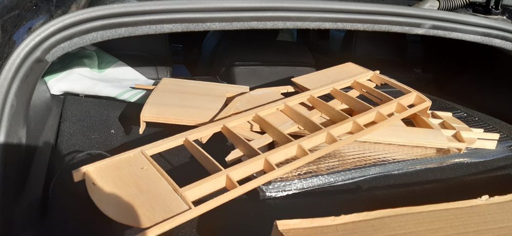 Aeromodelismo Spitfire e Stearman