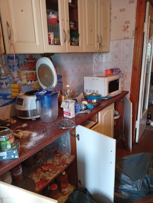 Предоставляю услуги по уборке квартир, домов, дополнительно химчистка.