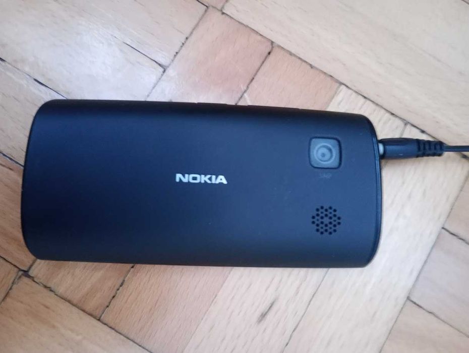 nokia 500 + ładowarka gratis
