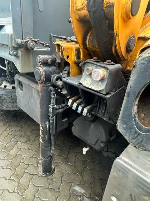 Volvo Fm 12  410 cv  pesada caixa automática com báscula tribasculante e grua