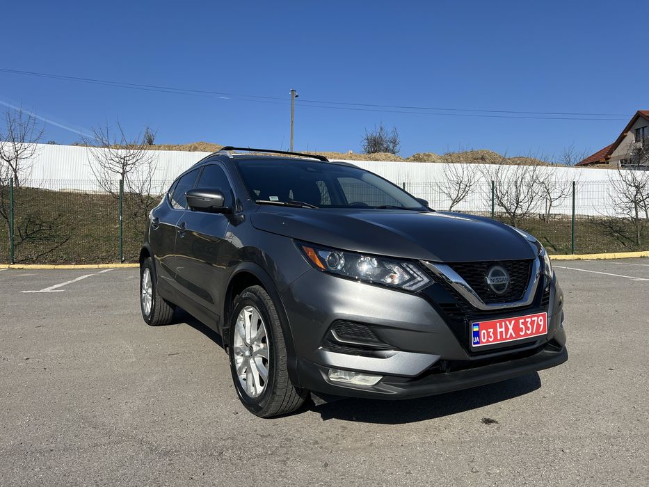 Nissan Rogue sport 2020 року 4x4