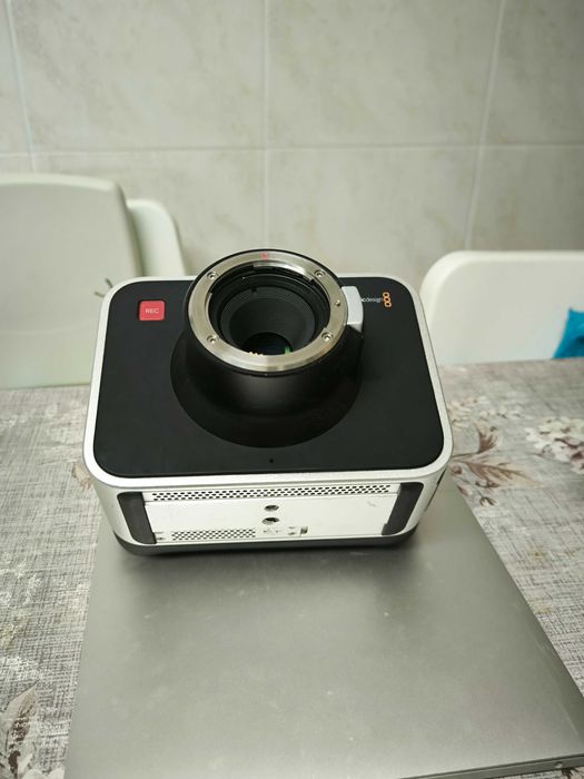 Black Magic Cinema Camera 2.5k em bom estado pronta a filmar