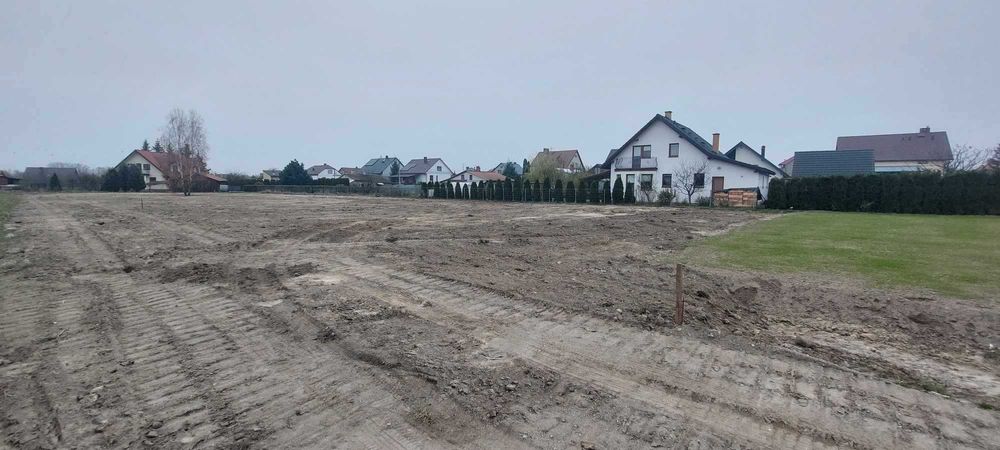 Działka budowlana na ul. Szpitalnej, 714m2 - uzbrojona. Badania gruntu