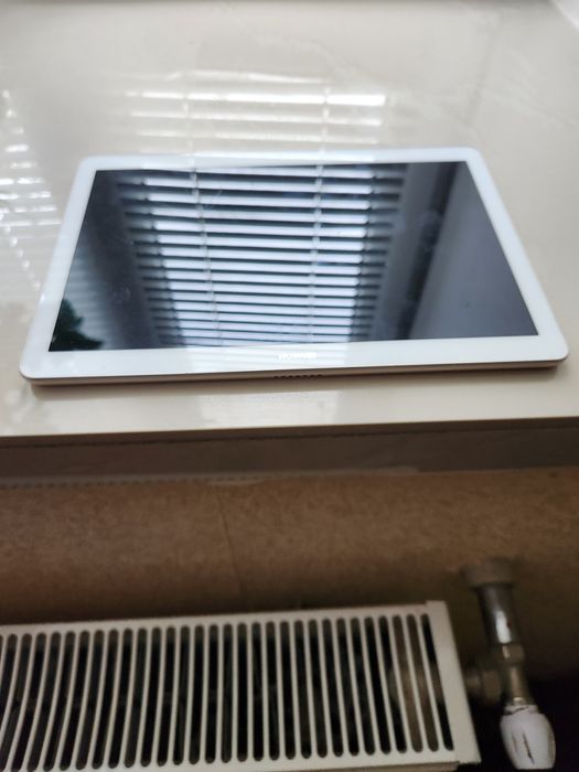 Продам планшет Huawei