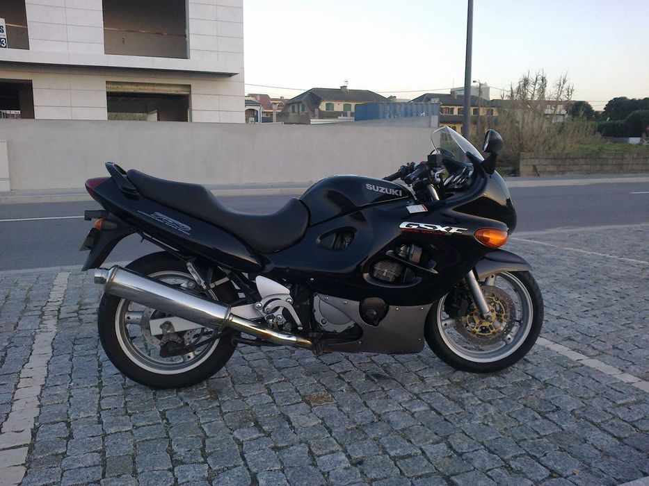 Suzuki GSX 750 F