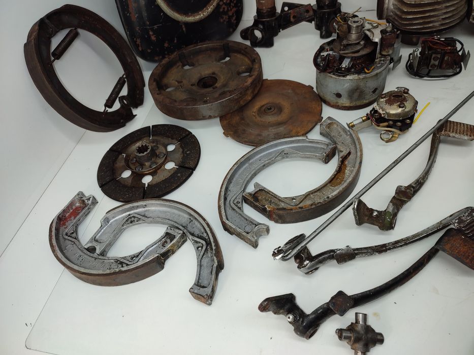 Części silnikowe karoserii IFA MZ BK 350