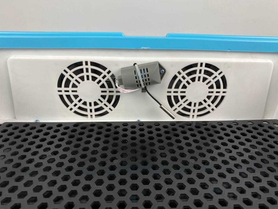 Інкубатор автоматичний Птаха 64-N (220/12в)